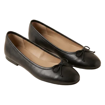 Black ballet flats